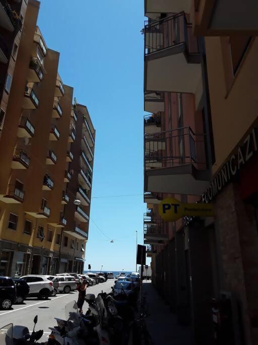 Larte Al Mare Vicino Spiaggia Con Ac E Wifi Apartment ซาโวนา ภายนอก รูปภาพ